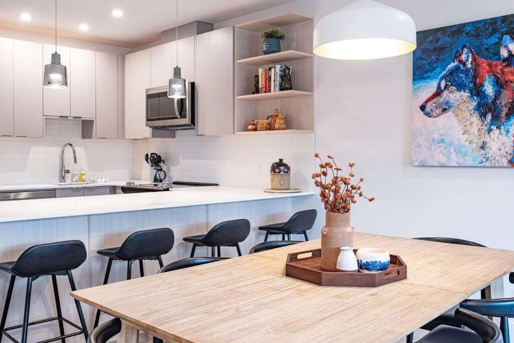Bluebird Daze By Revelstoke Vacations Apartamento Exterior foto