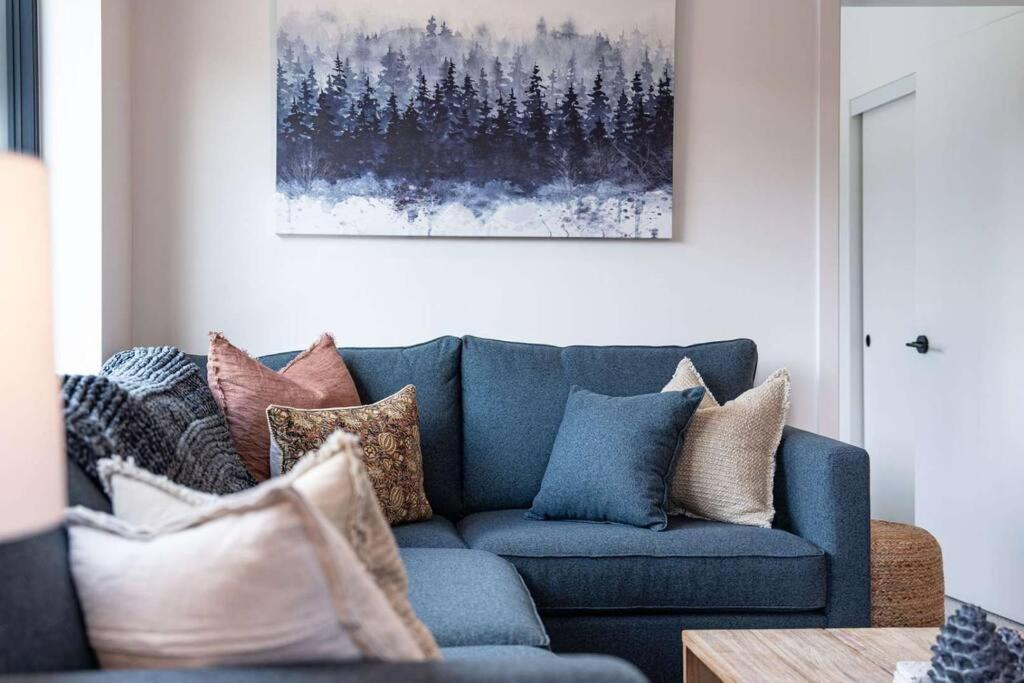 Bluebird Daze By Revelstoke Vacations Apartamento Exterior foto