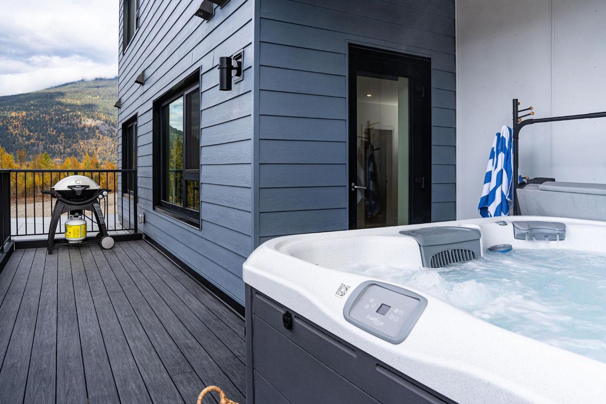 Bluebird Daze By Revelstoke Vacations Apartamento Exterior foto