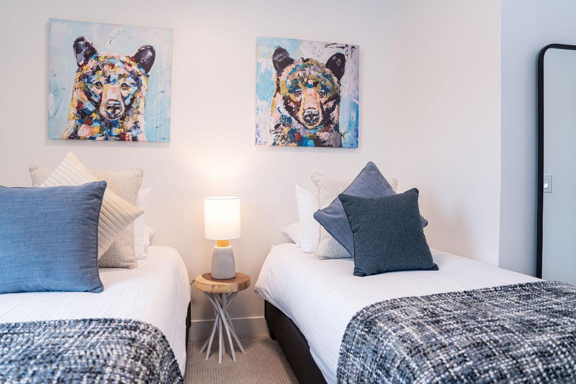Bluebird Daze By Revelstoke Vacations Apartamento Exterior foto