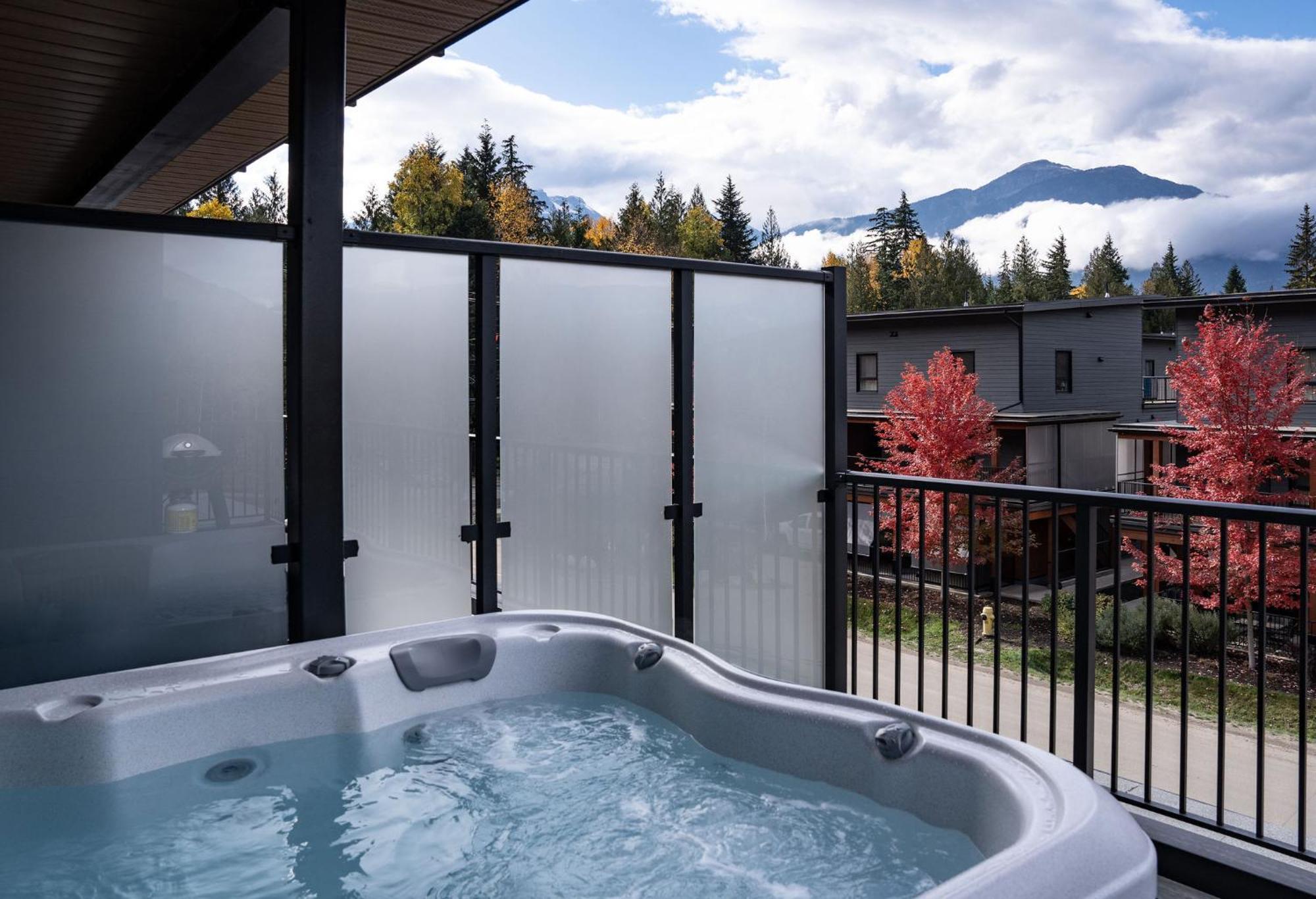 Bluebird Daze By Revelstoke Vacations Apartamento Exterior foto